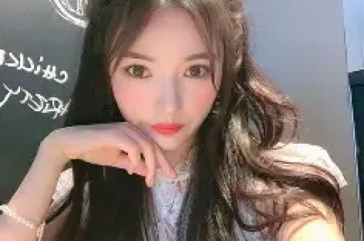 知名女网红翻车每天收入几万礼物却被曝光是AI生成的人物-第1张图片- 知名女网红翻车每天收入几万礼物却被曝光是AI生成的人物-第1张图片-