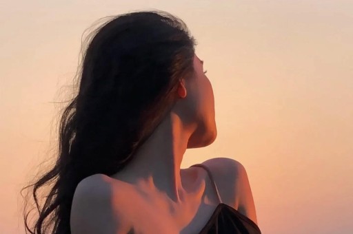 揭秘娱乐圈小八卦：从游戏到代言明星背后的趣闻轶事